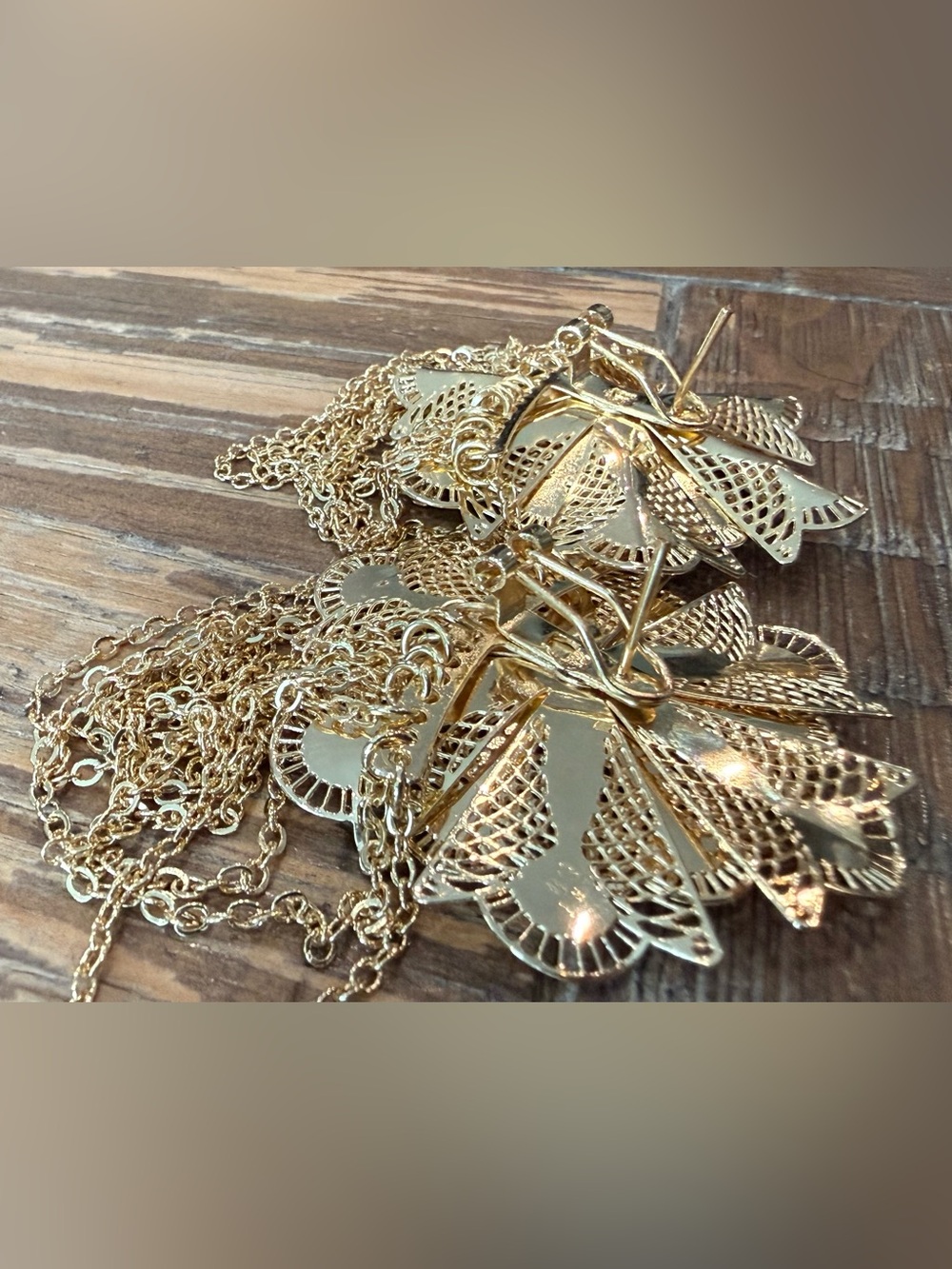 Gold tone Filigree Floral Dangle Earrings - Statement Chain Fringe new in box - Picture 8 of 14